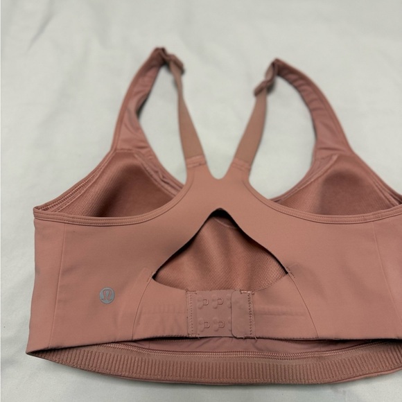 Lululemon All Powered Up Bra - Picture 5 of 8